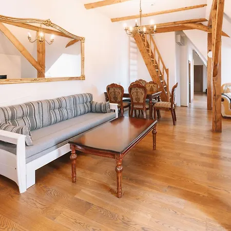 Dictumfactum Sky 公寓